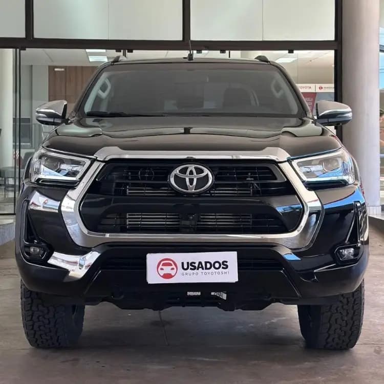 Toyota Hilux SRV 2023 — imagen 1 de 8